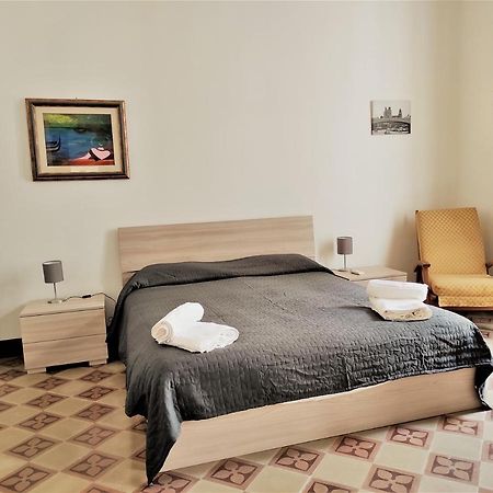Residenza Diana- Ortigia Holidays Syracuse ภายนอก รูปภาพ