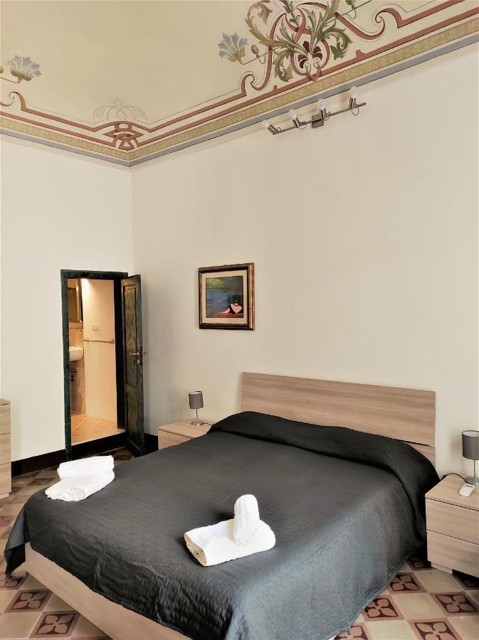 Residenza Diana- Ortigia Holidays Syracuse ภายนอก รูปภาพ